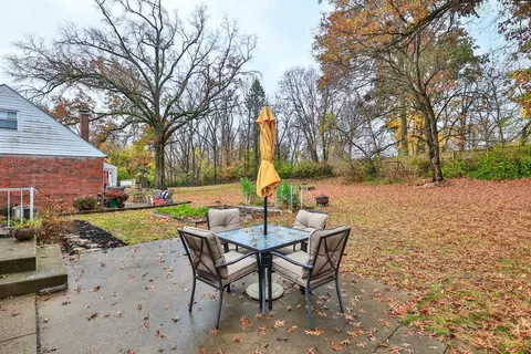 977 Glenna Dr, Cincinnati, OH 45238 photo 27