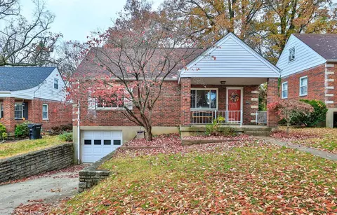 977 Glenna Dr, Cincinnati, OH 45238 photo 1