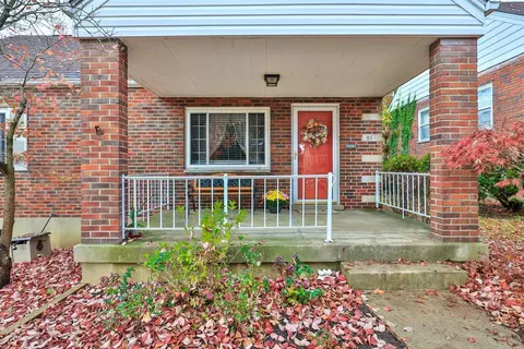 977 Glenna Dr, Cincinnati, OH 45238 photo 3