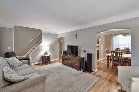 977 Glenna Dr, Cincinnati, OH 45238 photo 6