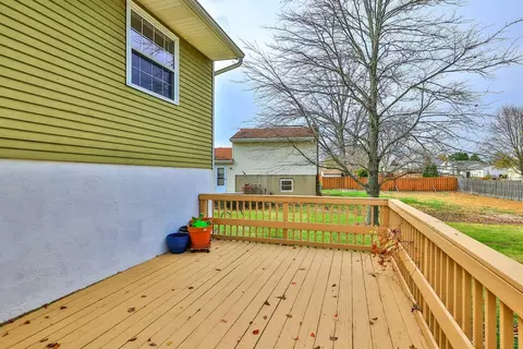 692 Woodthrush Dr, Cincinnati, OH 45244 photo 24
