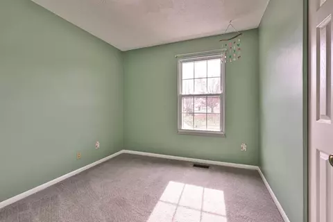 692 Woodthrush Dr, Cincinnati, OH 45244 photo 16