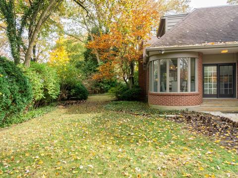 6704 Miami Bluff Dr, Mariemont, OH 45227 photo 38