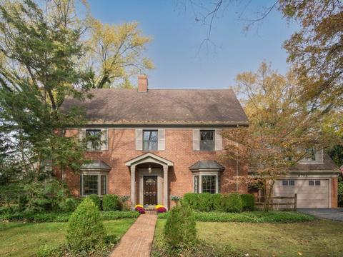 6704 Miami Bluff Dr, Mariemont, OH 45227 photo 1