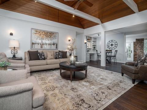 6704 Miami Bluff Dr, Mariemont, OH 45227 photo 10