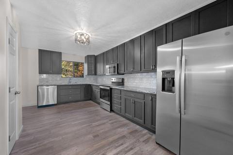 1409 Amesbury Dr, Cincinnati, OH 45231 photo 12