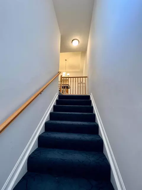 954 Crossing Pointe, Cincinnati, OH 45231 photo 6