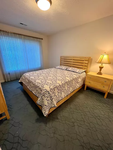 954 Crossing Pointe, Cincinnati, OH 45231 photo 18