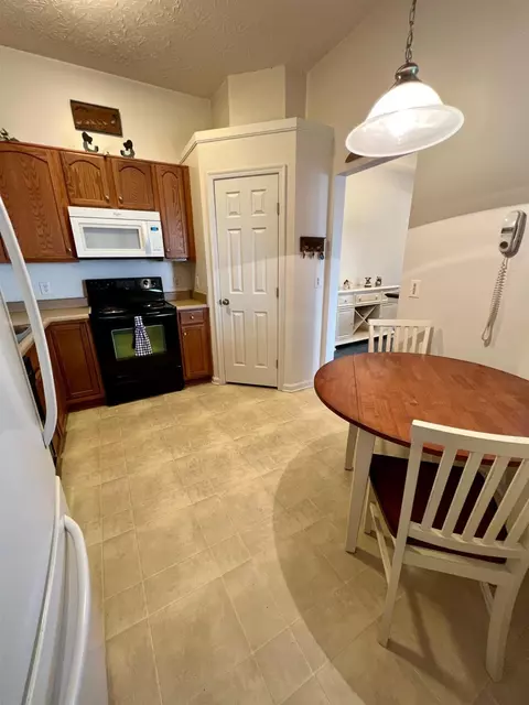 954 Crossing Pointe, Cincinnati, OH 45231 photo 14