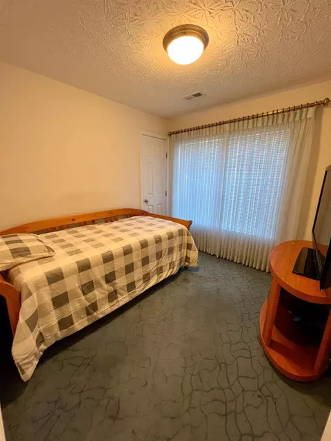 954 Crossing Pointe, Cincinnati, OH 45231 photo 16