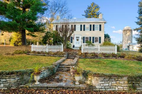 213 Irvin Rd, Blanchester, OH 45107 photo 1
