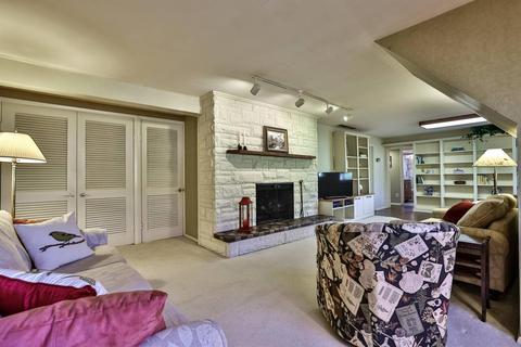 8834 Cavalier Dr, Cincinnati, OH 45231 photo 25