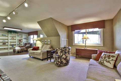 8834 Cavalier Dr, Cincinnati, OH 45231 photo 26