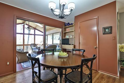 8834 Cavalier Dr, Cincinnati, OH 45231 photo 13