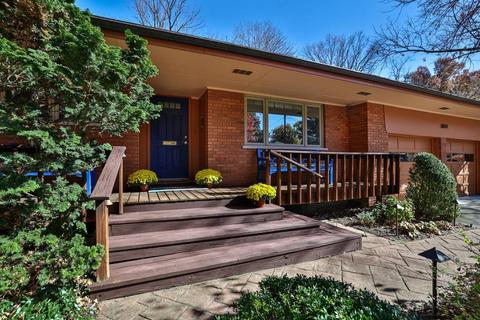 8834 Cavalier Dr, Cincinnati, OH 45231 photo 3
