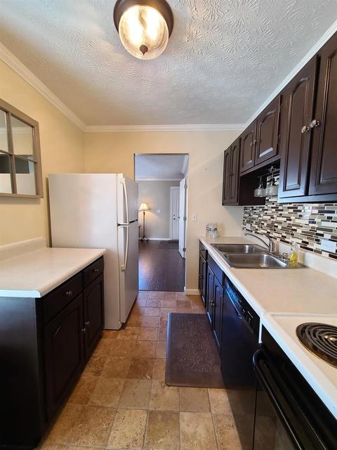 4826 Stoneybrook Rd, Cincinnati, OH 45244 photo 6