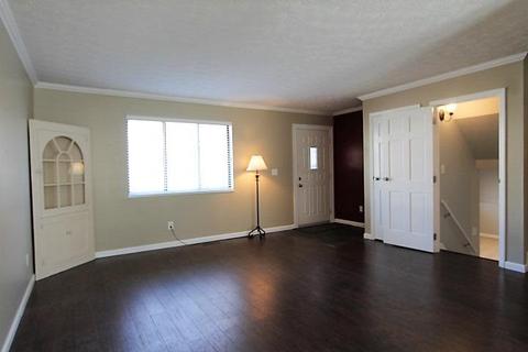 4826 Stoneybrook Rd, Cincinnati, OH 45244 photo 3