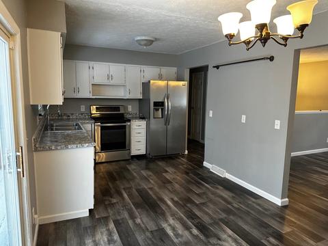 3967 Benjamin St, Cincinnati, OH 45245 photo 7