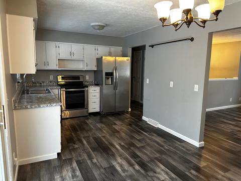 3967 Benjamin St, Cincinnati, OH 45245 photo 6