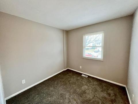 1709 Atson Ln, Cincinnati, OH 45205 photo 9