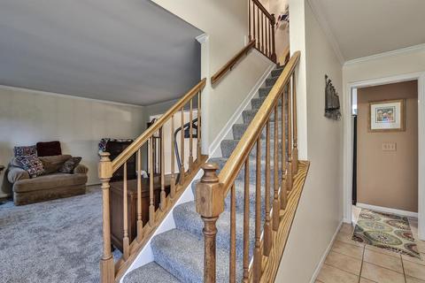 7940 Deerhurst Pl, Maineville, OH 45039 photo 4
