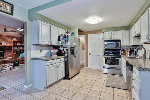 7940 Deerhurst Pl, Maineville, OH 45039 photo 14
