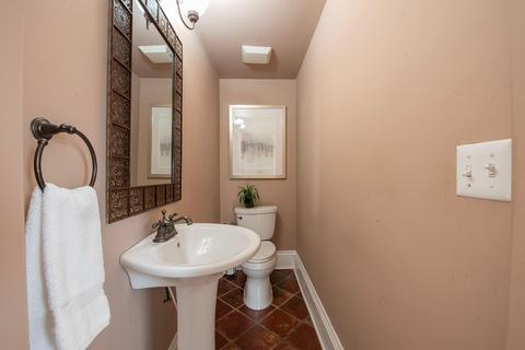 3236 Berwyn Pl, Cincinnati, OH 45209 photo 9