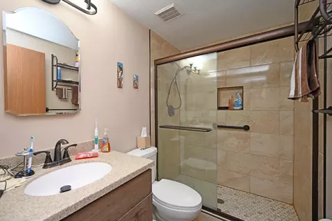467 Vancouver Ct, Cincinnati, OH 45244 photo 18