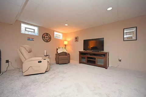 467 Vancouver Ct, Cincinnati, OH 45244 photo 23