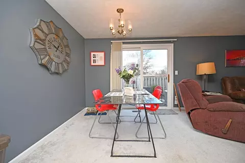467 Vancouver Ct, Cincinnati, OH 45244 photo 9