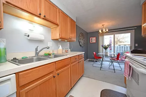 467 Vancouver Ct, Cincinnati, OH 45244 photo 14