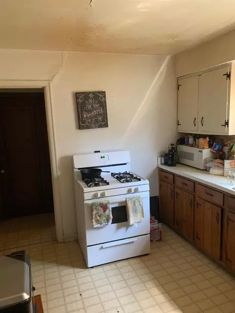 2920 Costello Ave, Cincinnati, OH 45211 photo 3