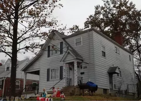 2920 Costello Ave, Cincinnati, OH 45211 photo 1