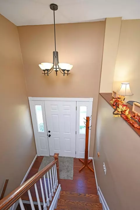 12115 Westerly Dr, Cincinnati, OH 45231 photo 3