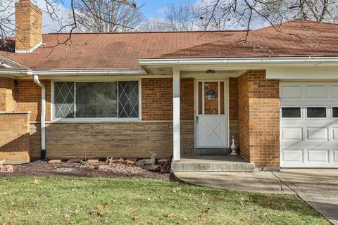 9362 Long Ln, Cincinnati, OH 45231 photo 2