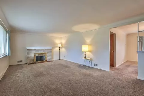 9362 Long Ln, Cincinnati, OH 45231 photo 4