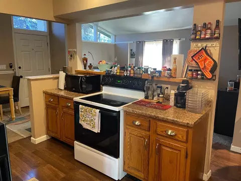 10921 Carnegie Dr, Forest Park, OH 45240 photo 8