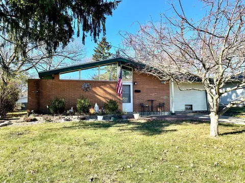 10921 Carnegie Dr, Forest Park, OH 45240 photo 1