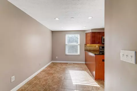 2497 Crest Rd, Cincinnati, OH 45231 photo 19