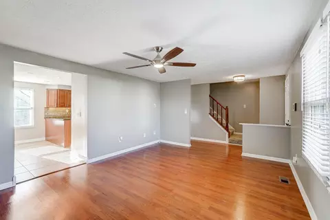 2497 Crest Rd, Cincinnati, OH 45231 photo 2
