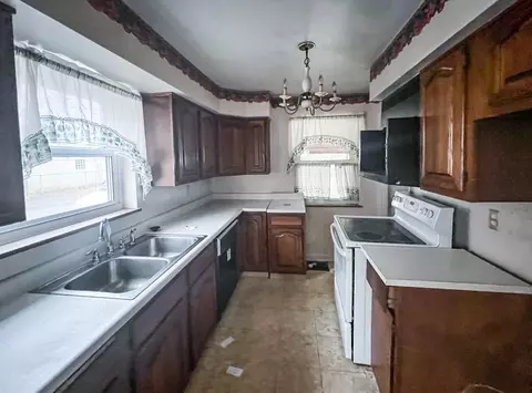 3984 Watterson Rd, Fairfax, OH 45227 photo 3