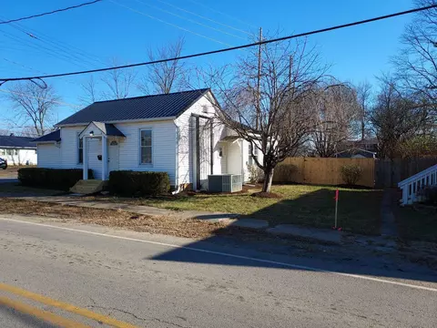 446 Elm St, Georgetown, OH 45121 photo 3