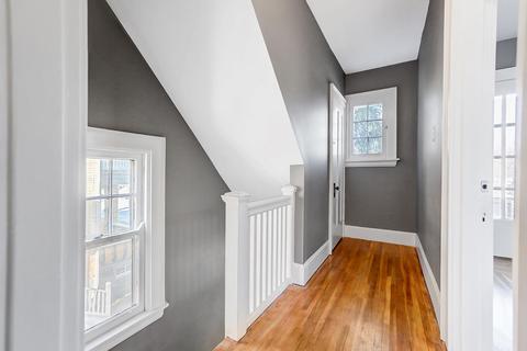 4021 8th, Cincinnati, OH 45205 photo 8