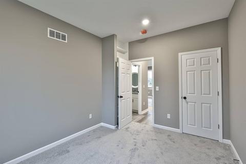 3389 Forestview Gardens Dr, Cincinnati, OH 45211 photo 28