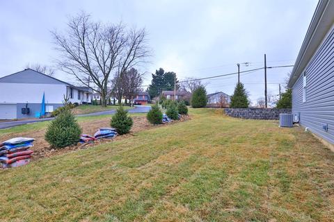 3389 Forestview Gardens Dr, Cincinnati, OH 45211 photo 23