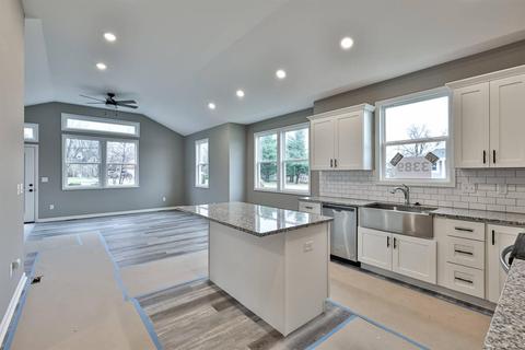 3389 Forestview Gardens Dr, Cincinnati, OH 45211 photo 10