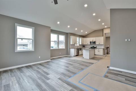 3389 Forestview Gardens Dr, Cincinnati, OH 45211 photo 7