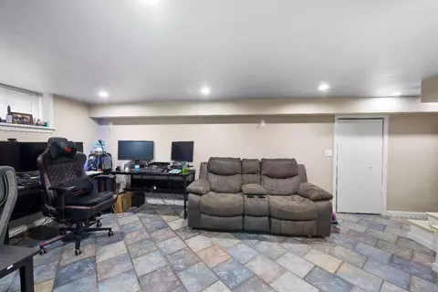 58 Laurel, Cincinnati, OH 45216 photo 21