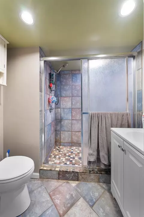 58 Laurel, Cincinnati, OH 45216 photo 18