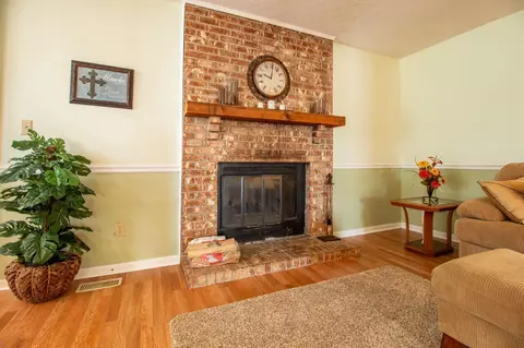 934 Sarbrook Dr, Cincinnati, OH 45231 photo 7